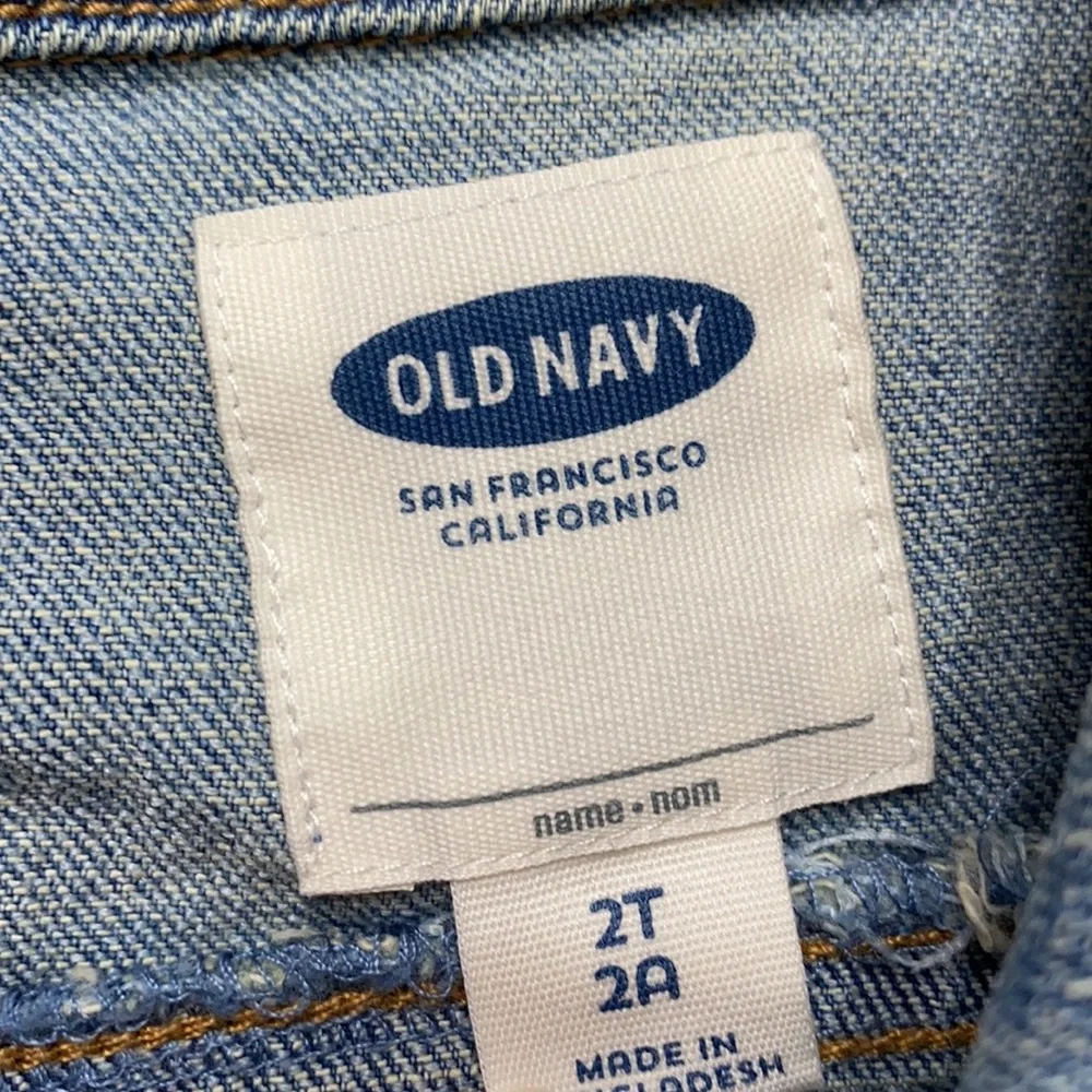 EUC old navy jean vest size 2T